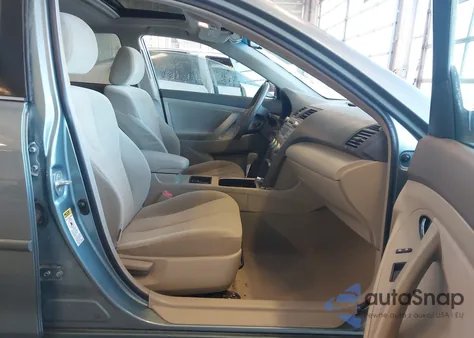 2007 Toyota Camry Le z USA, uszkodzony, nr VIN 4T1BE46K87U692517